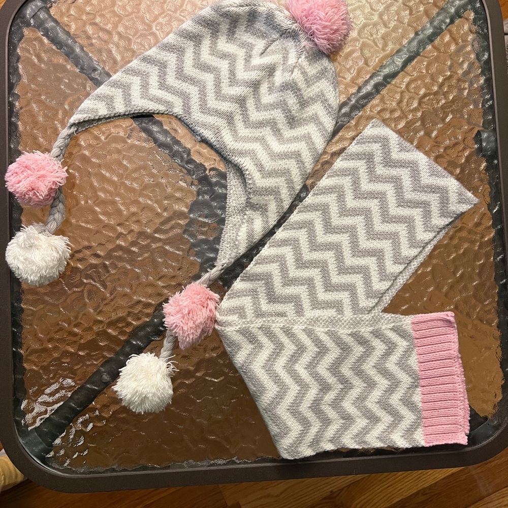 Chevron Knit Hat and Scarf Set - Gray and Pink
